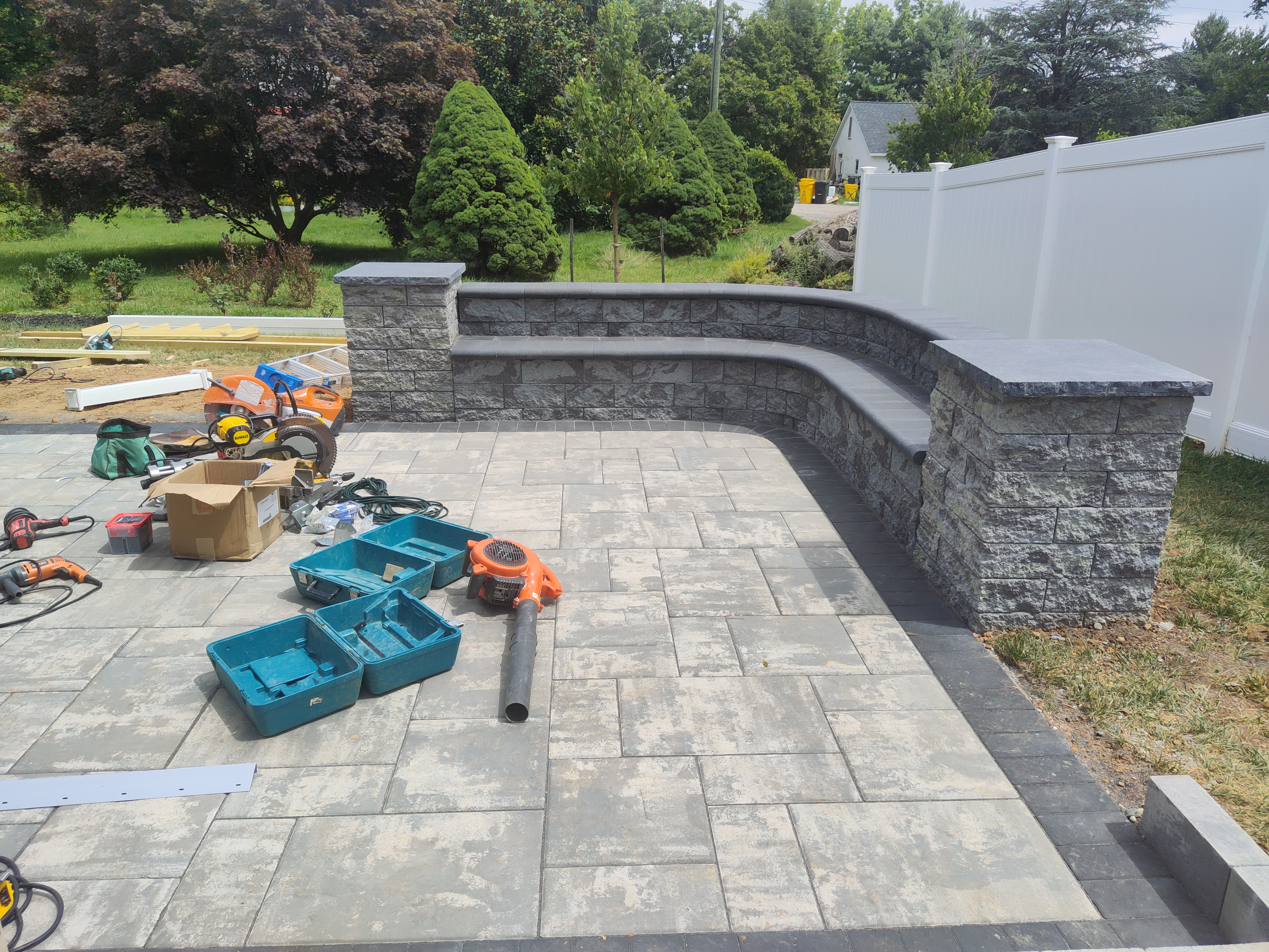 Essential Fall Landscaping Tasks for San Antonio Homeowners